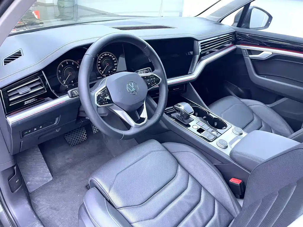 Touareg 2021 2.0TSI Ruishang Edition купить на сайте DeffCars