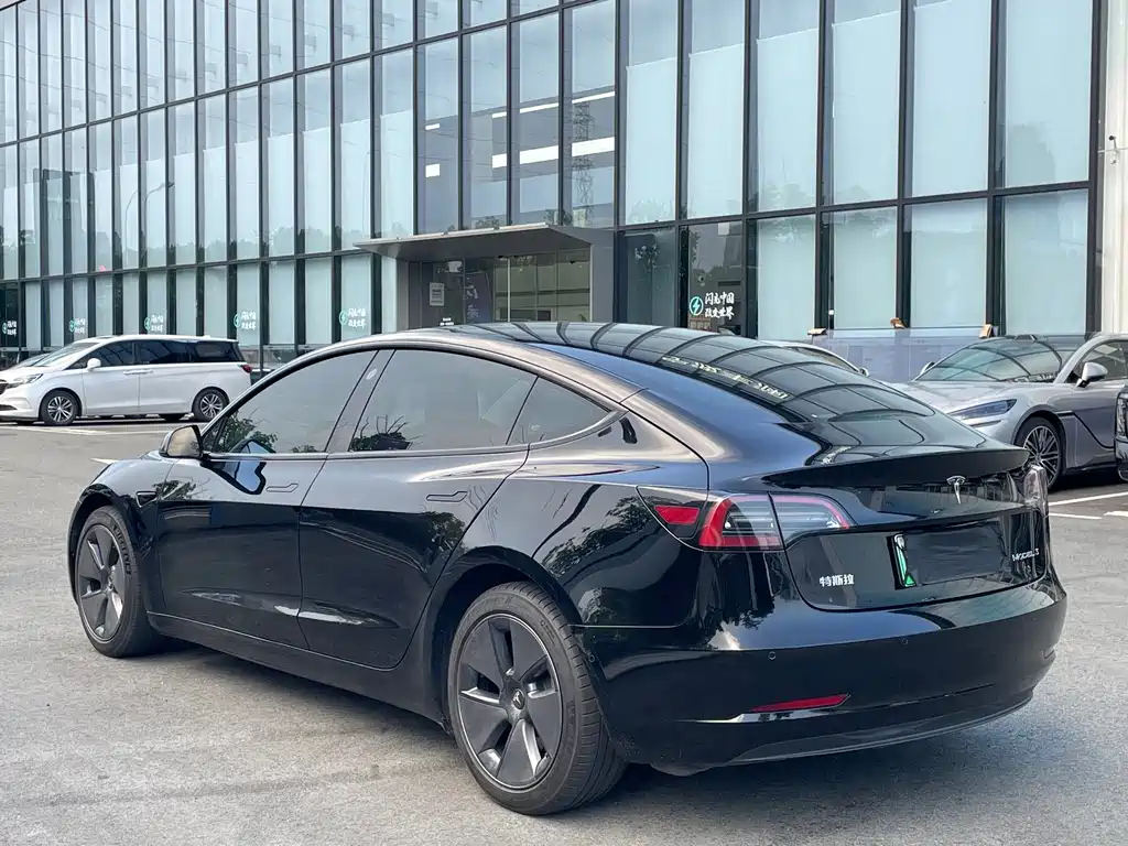 Model 3 2023 rear-wheel drive version купить на сайте DeffCars