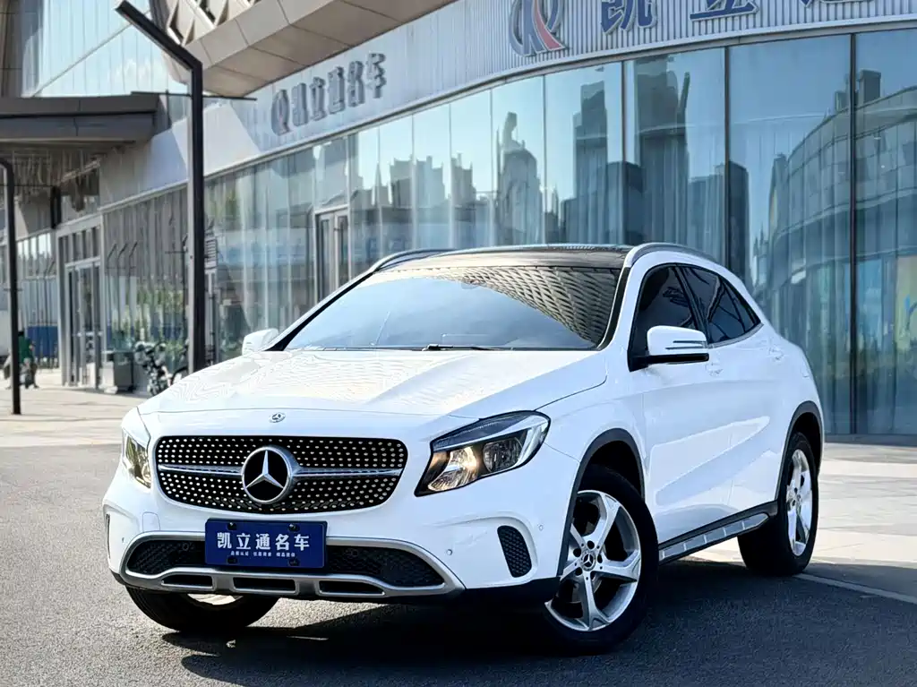 Mercedes-Benz GLA 2018 GLA 200 Dynamic купить на сайте DeffCars