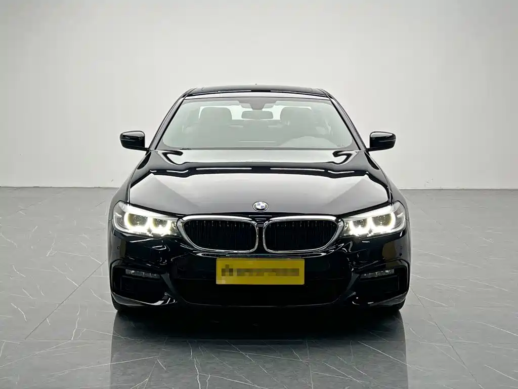BMW 5 Series 2019 525Li M Sports Package купить на сайте DeffCars