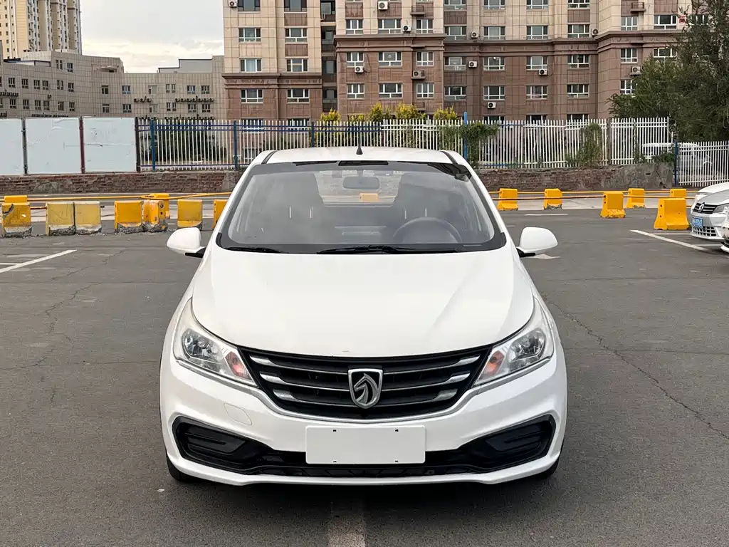 Baojun 310 2016 1.2L manual fashion model купить на сайте DeffCars