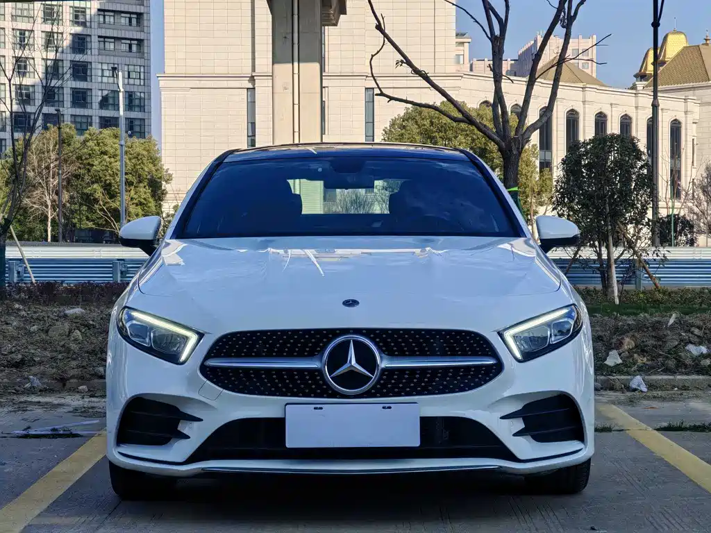 Mercedes-Benz A-Class 2021 A 200 L Sports Sedan Dynamic Type купить на сайте DeffCars