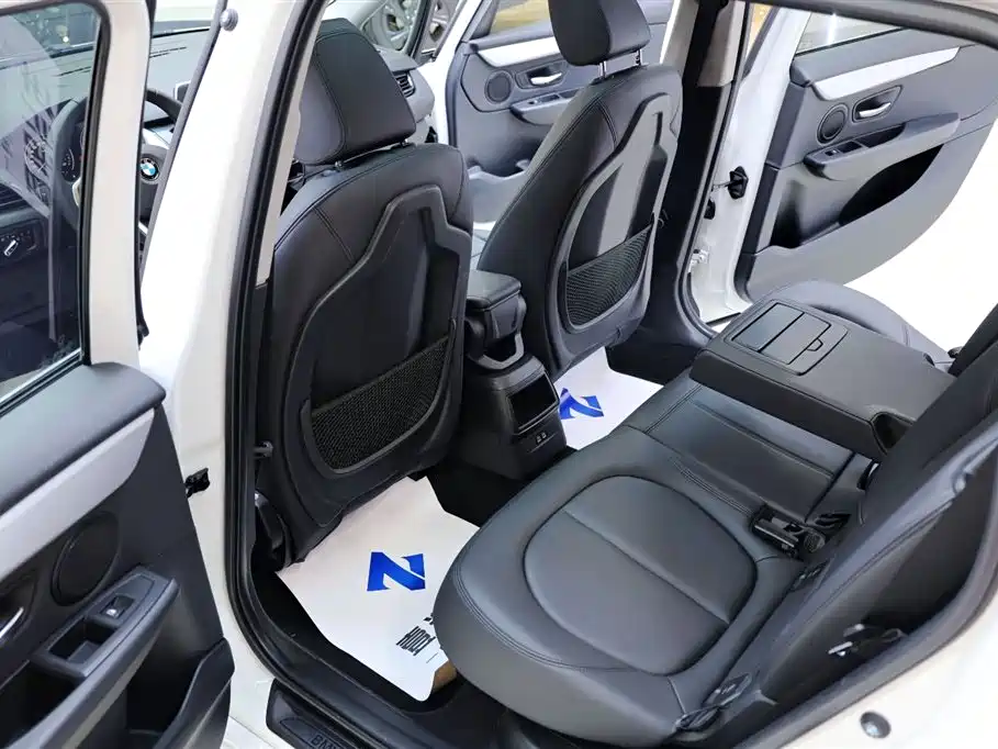 BMW 2 Series Multipurpose Station Wagon 2019 220i Leading Model купить на сайте DeffCars