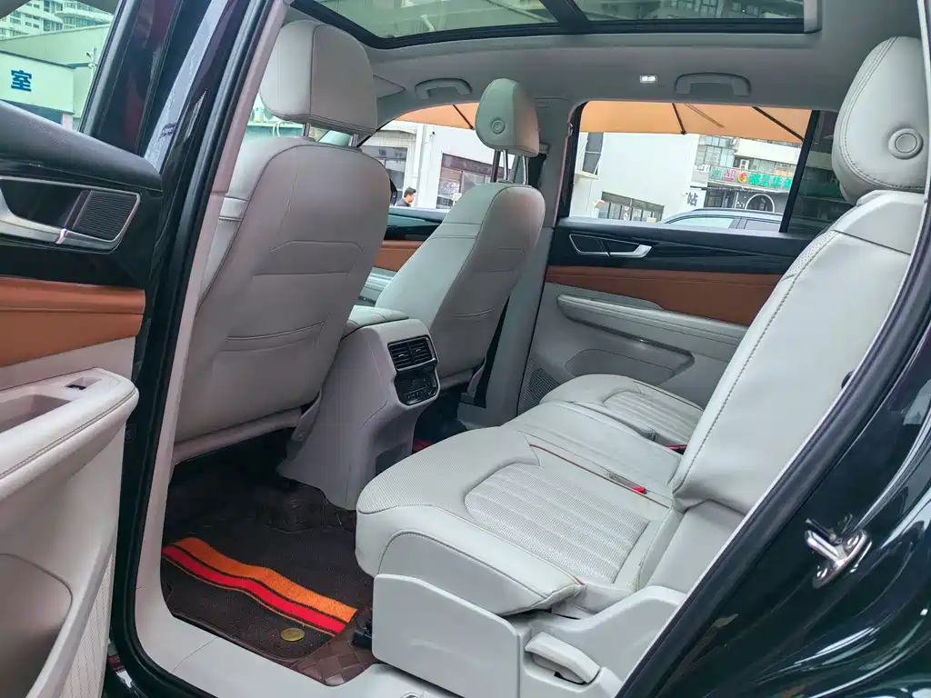 Touron 2022 380TSI four-wheel drive luxury version купить на сайте DeffCars