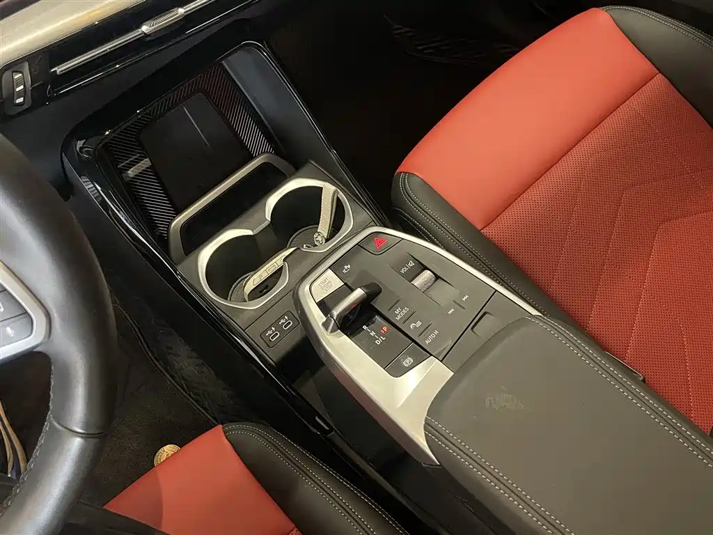 BMW X1 2023 sDrive25Li M Sports Package купить на сайте DeffCars