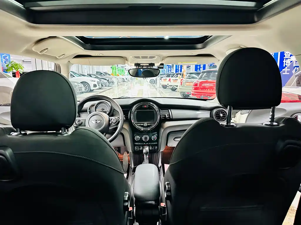 MINI 2016 1.5T COOPER купить на сайте DeffCars