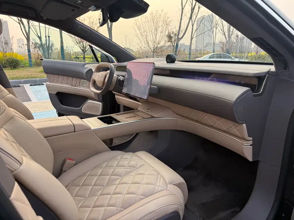 NIO ET9 2025 model 102kWh signature version купить на сайте DeffCars