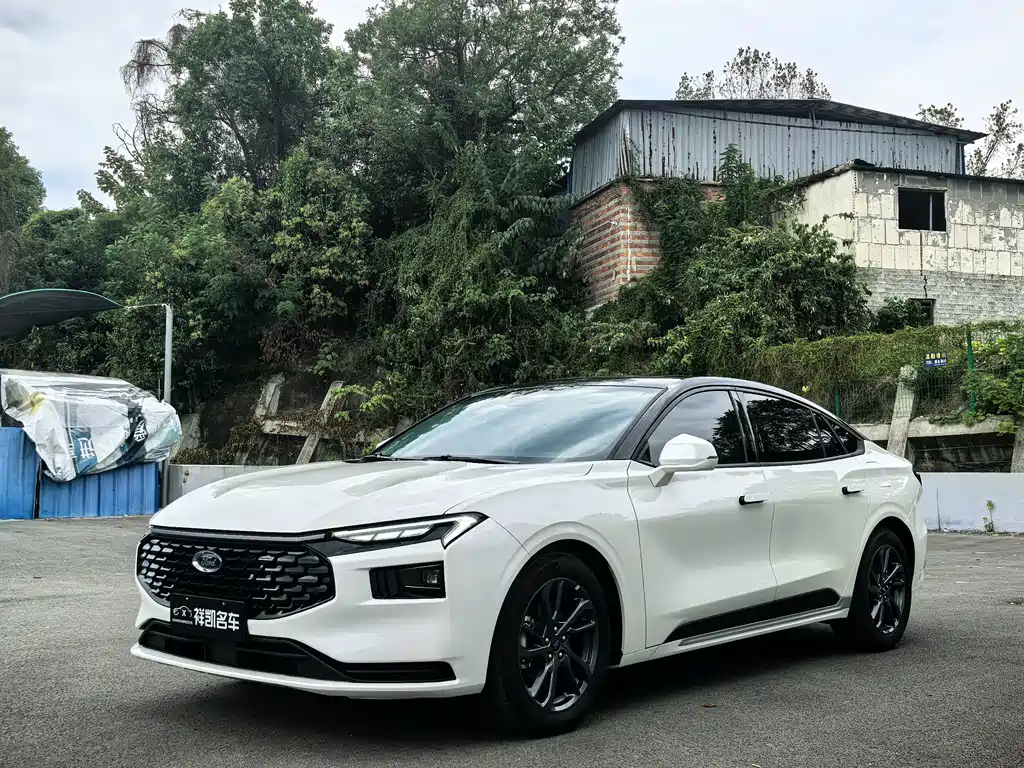 Mondeo 2025 2.0T EcoBoost Luxury купить на сайте DeffCars