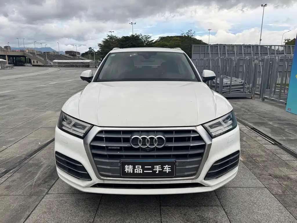 Audi Q5L 2018 40 TFSI Fashion Country V купить на сайте DeffCars