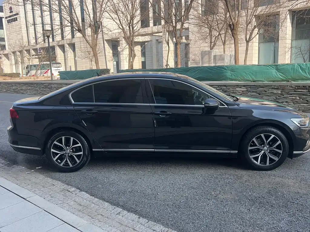Magotan 2020 330TSI DSG leading model купить на сайте DeffCars