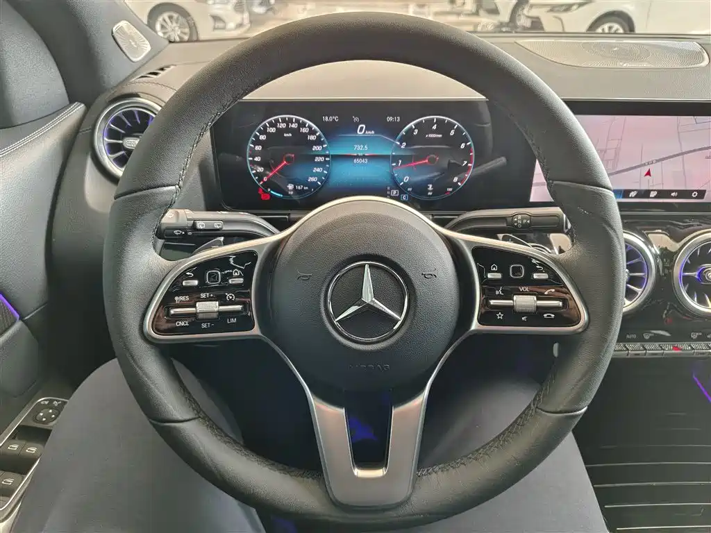 Mercedes-Benz GLA 2020 GLA 200 купить на сайте DeffCars