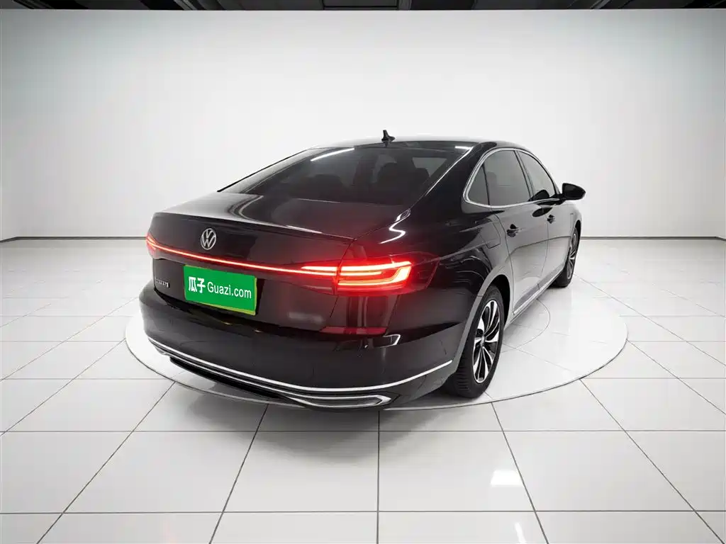 Passat 2023 330TSI Starry Sky Elite Edition купить на сайте DeffCars