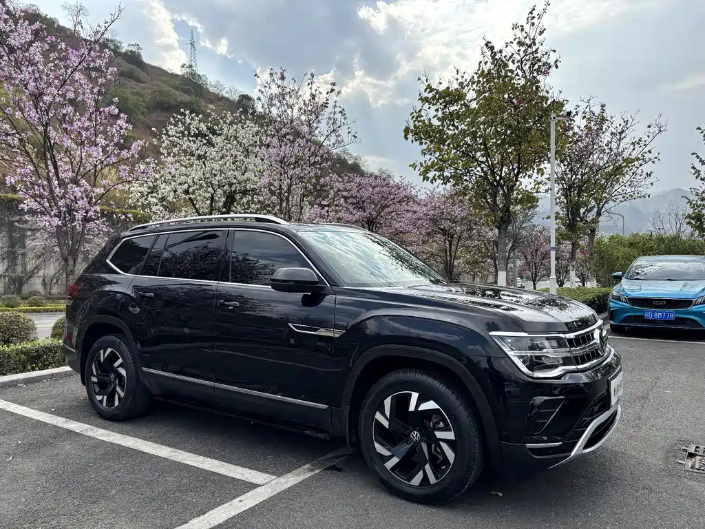 Touron 2021 330TSI two-wheel drive luxury version купить на сайте DeffCars