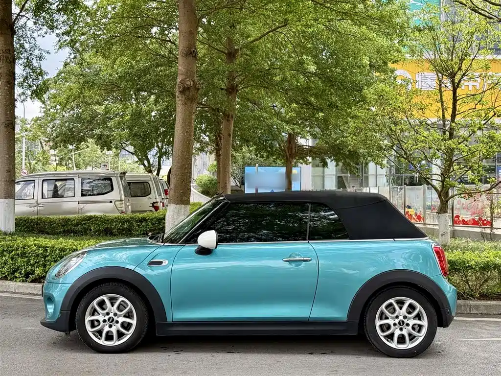 MINI 2019 1.5T COOPER CABRIO Classic купить на сайте DeffCars