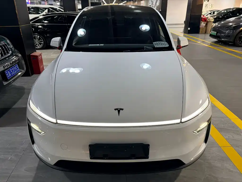Model Y L 2025 long-range all-wheel drive version купить на сайте DeffCars