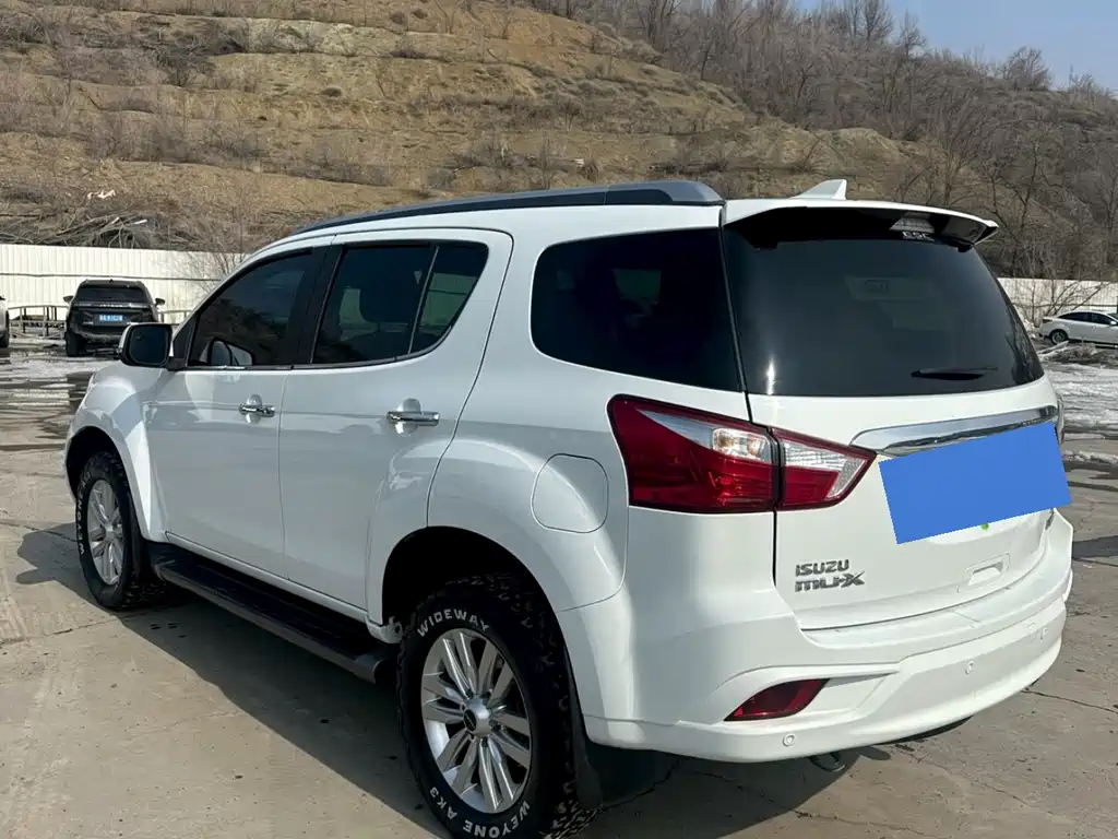 mu-X Shepherd 2020 1.9T diesel automatic four-wheel drive Jinyue version 5 seats National VI купить на сайте DeffCars