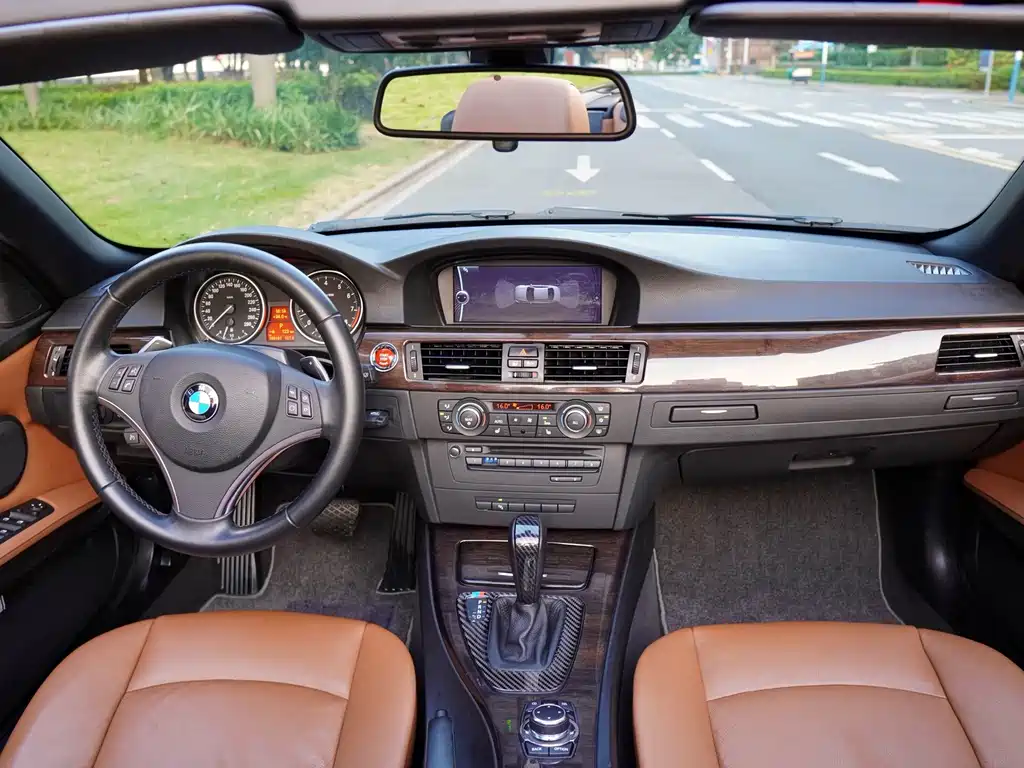 BMW 3 Series imported 2011 330i convertible coupe version купить на сайте DeffCars