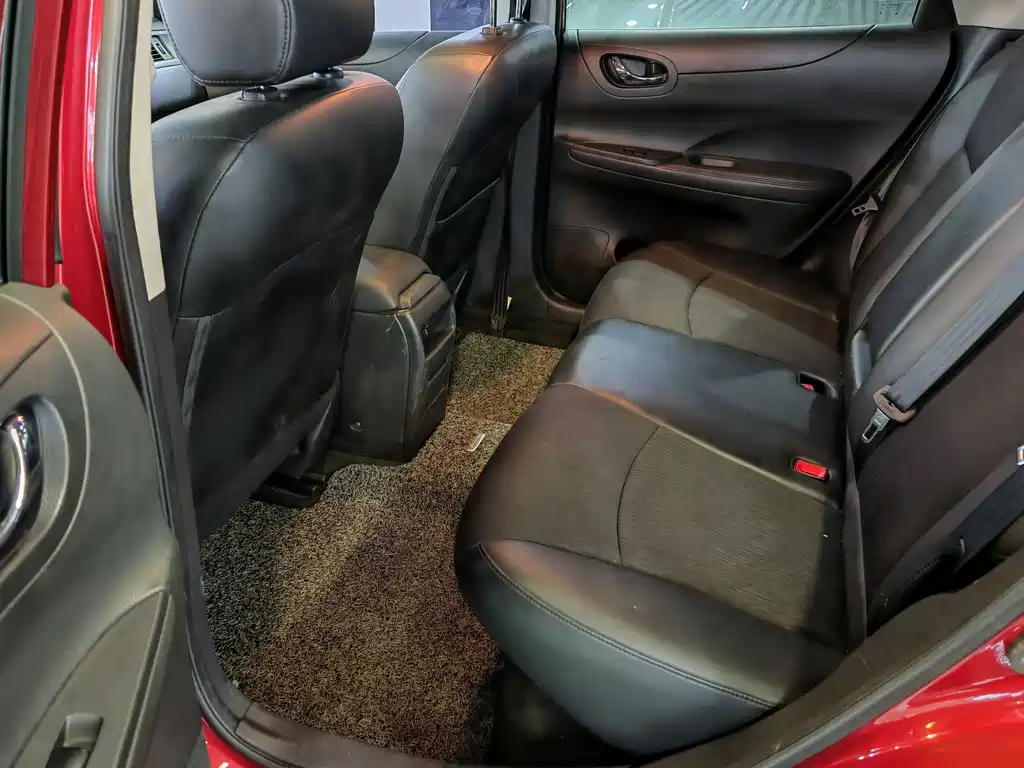 Tiida 2013 1.6L CVT cool version купить на сайте DeffCars
