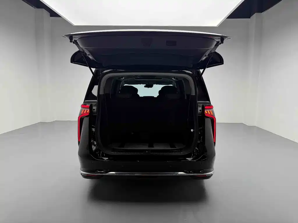 Maxus G90 2022 2.0T Nebula seven-seater version купить на сайте DeffCars