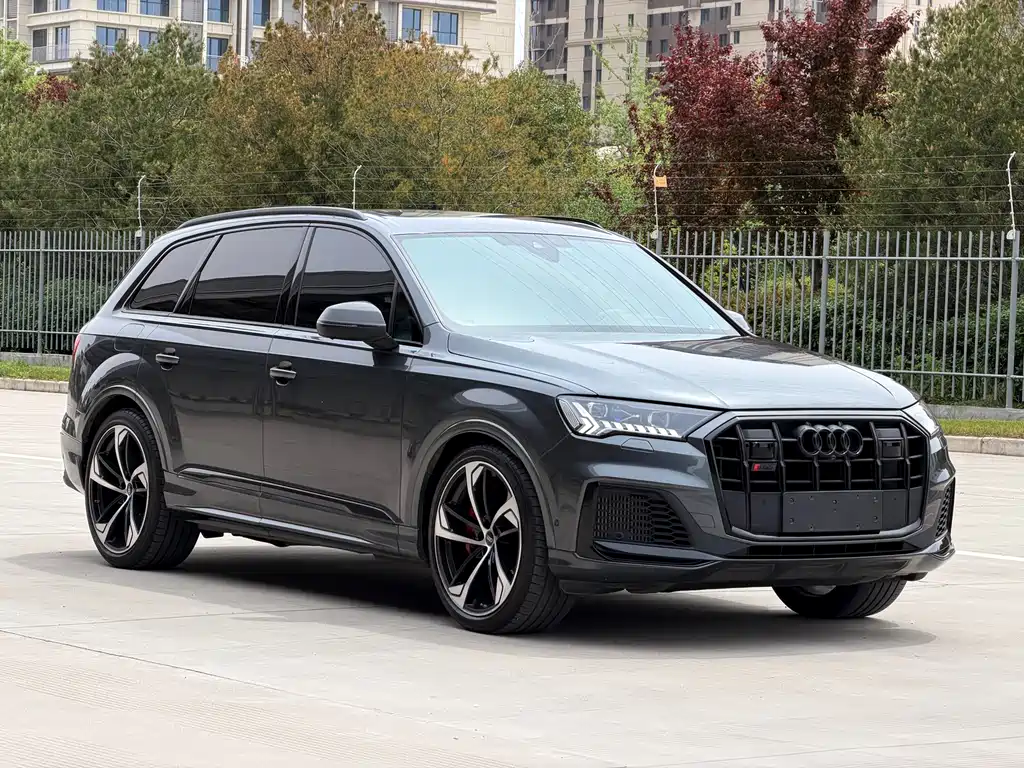 Audi SQ7 2024 4.0 TFSI Dark Knight Edition купить на сайте DeffCars
