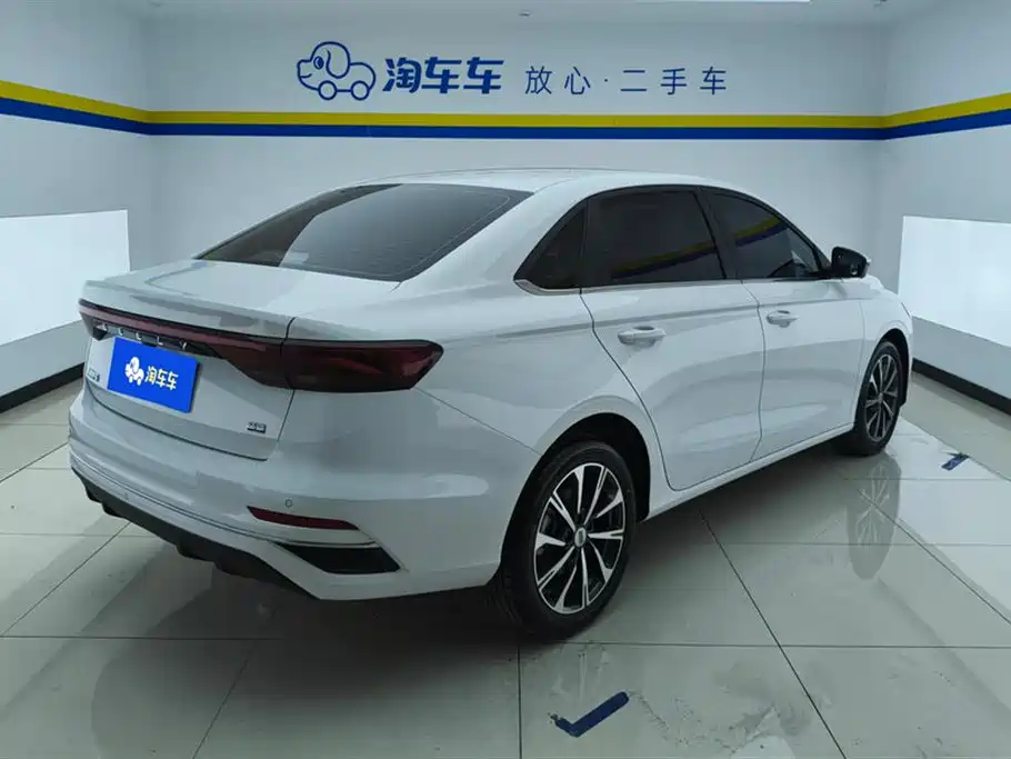 Emgrand 2025 4th generation 1.5L CVT premium model купить на сайте DeffCars