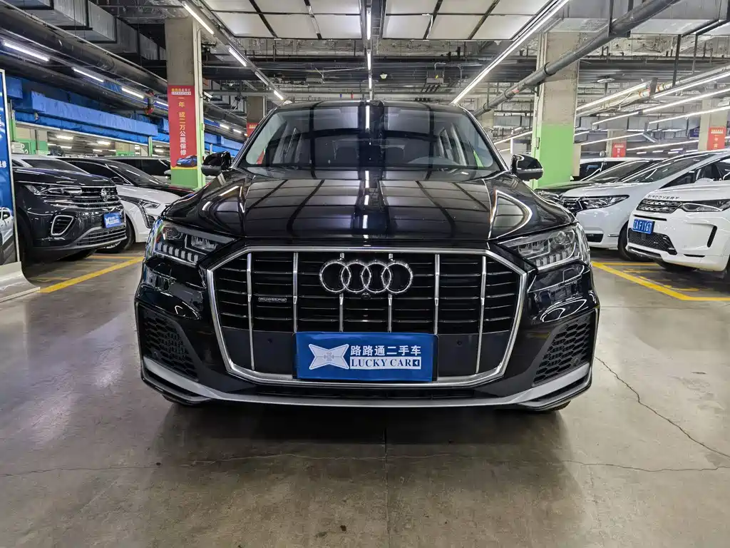 Audi Q7 2023 55 TFSI quattro S line sports купить на сайте DeffCars