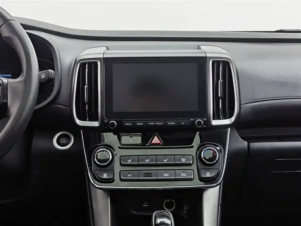 Beijing Hyundai ix35 2018 2.0L automatic two-wheel drive Zhiyong·Enjoy Edition купить на сайте DeffCars