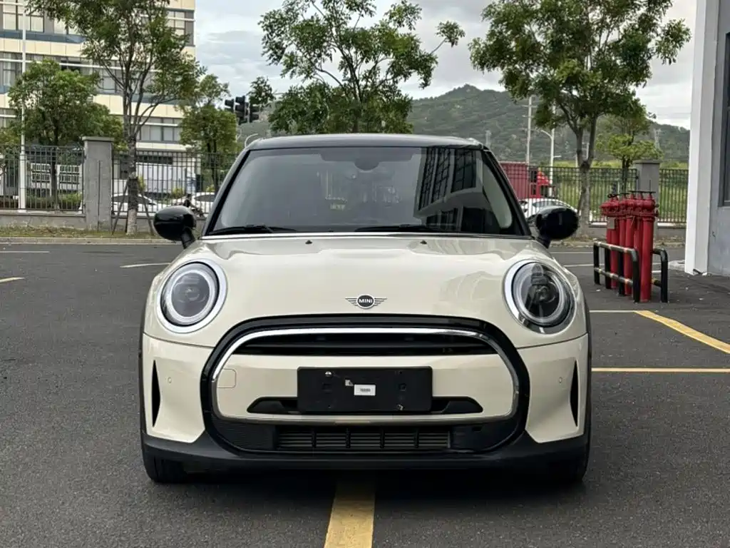 Mini 2022 1.5T COOPER Classic Five-Door Edition купить на сайте DeffCars