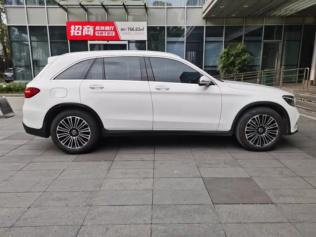 Mercedes-Benz GLC 2018 GLC 260 4MATIC Dynamic купить на сайте DeffCars