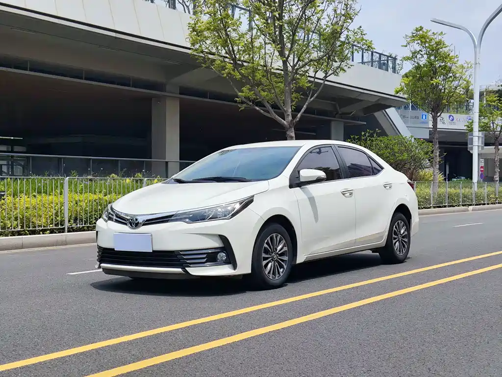 Corolla 2017 facelift 1.2T S-CVT GL купить на сайте DeffCars
