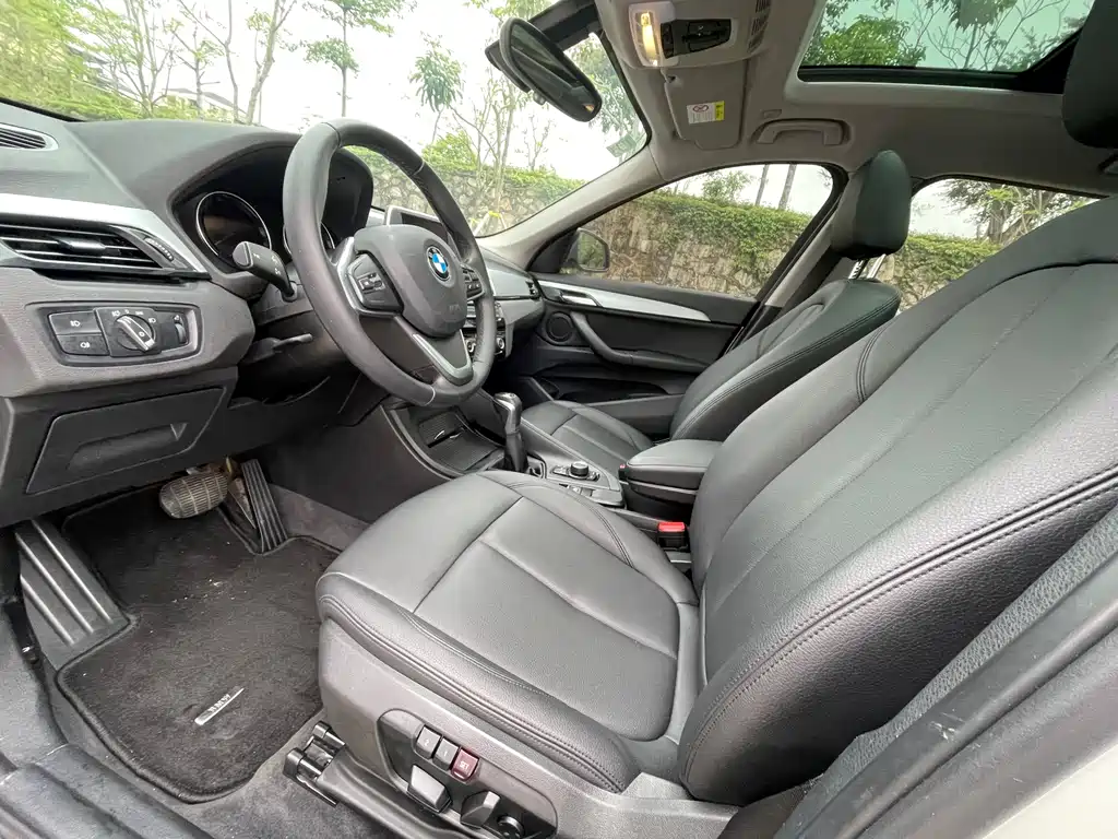 BMW X1 2019 sDrive20Li Leading Model купить на сайте DeffCars