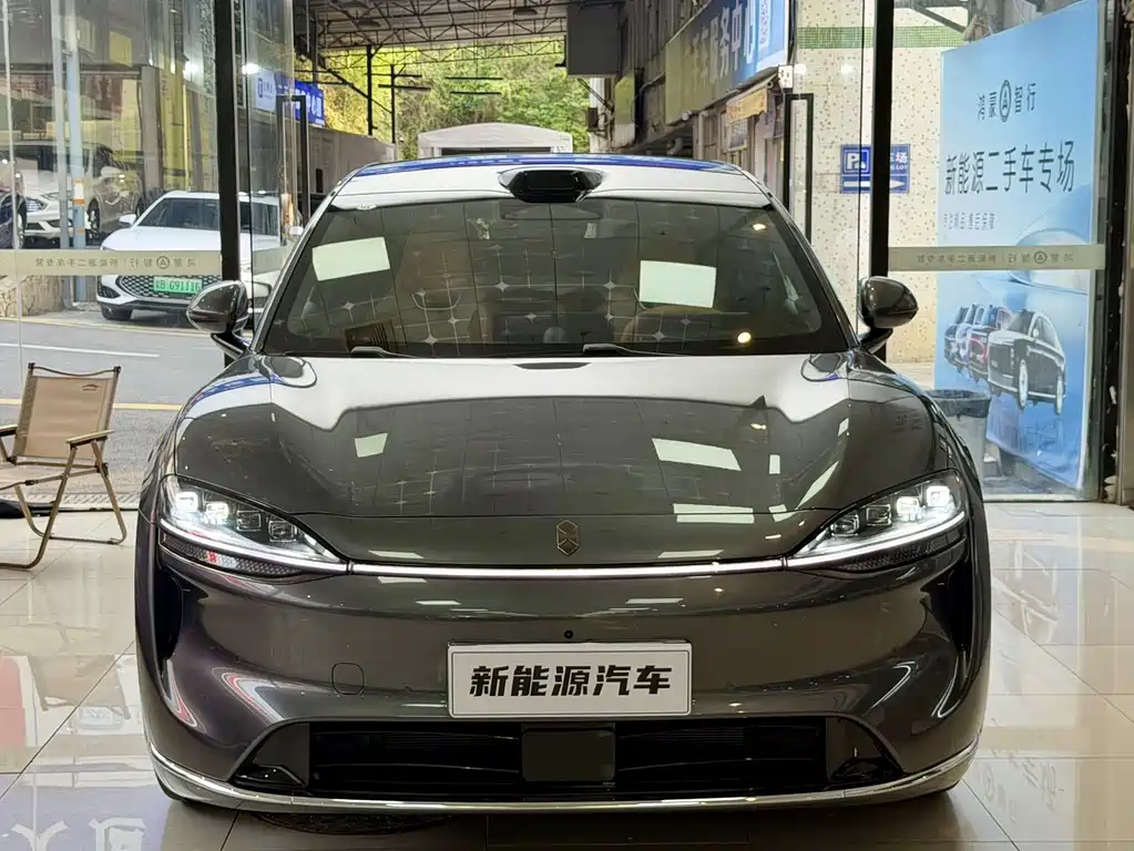 Luxeed R7 2026 extended range Ultra (192-line lidar) купить на сайте DeffCars