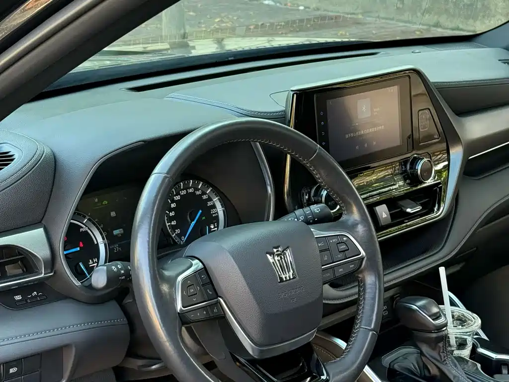 Crown Lufang 2023 2.5L HEV four-wheel drive luxury version купить на сайте DeffCars