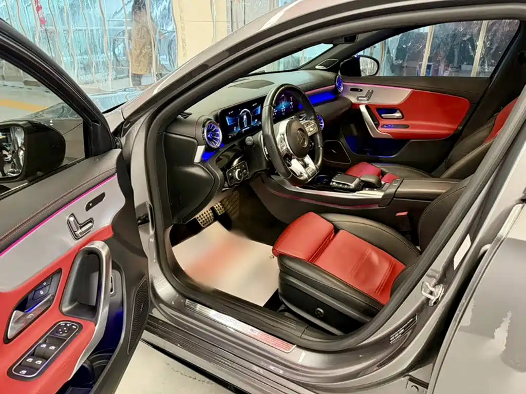 Mercedes-Benz A-Class AMG 2020 AMG A 35 L 4MATIC купить на сайте DeffCars