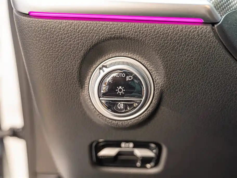 Mercedes-Benz C-Class 2025 facelift C 260 L sports version купить на сайте DeffCars