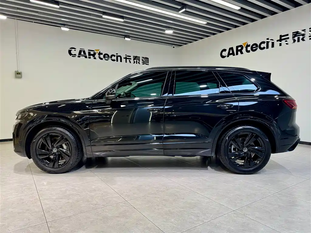 Touareg 2022 3.0TSI Ruixiang Edition Obsidian Sports Package купить на сайте DeffCars