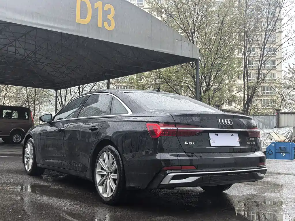 Audi A6L 2024 45 TFSI Premium Dynamic Model купить на сайте DeffCars