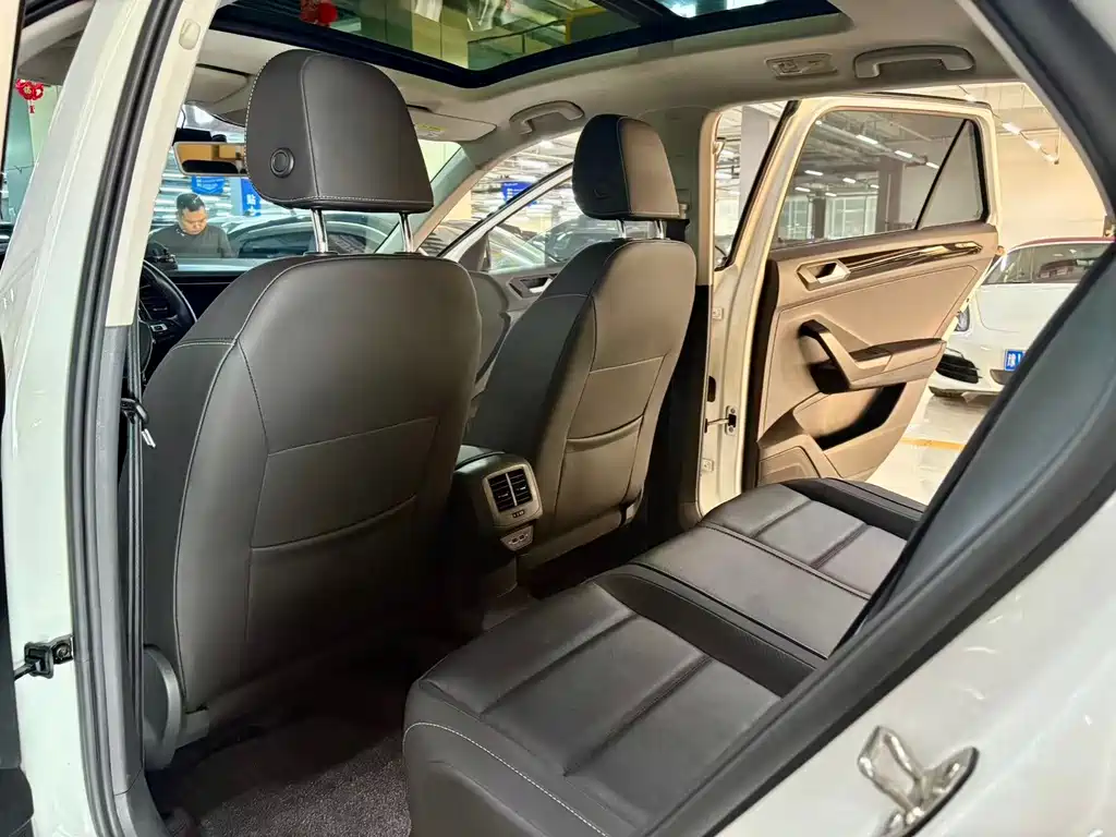 T-ROC 2022 model 280TSI DSG two-wheel drive comfort PLUS купить на сайте DeffCars