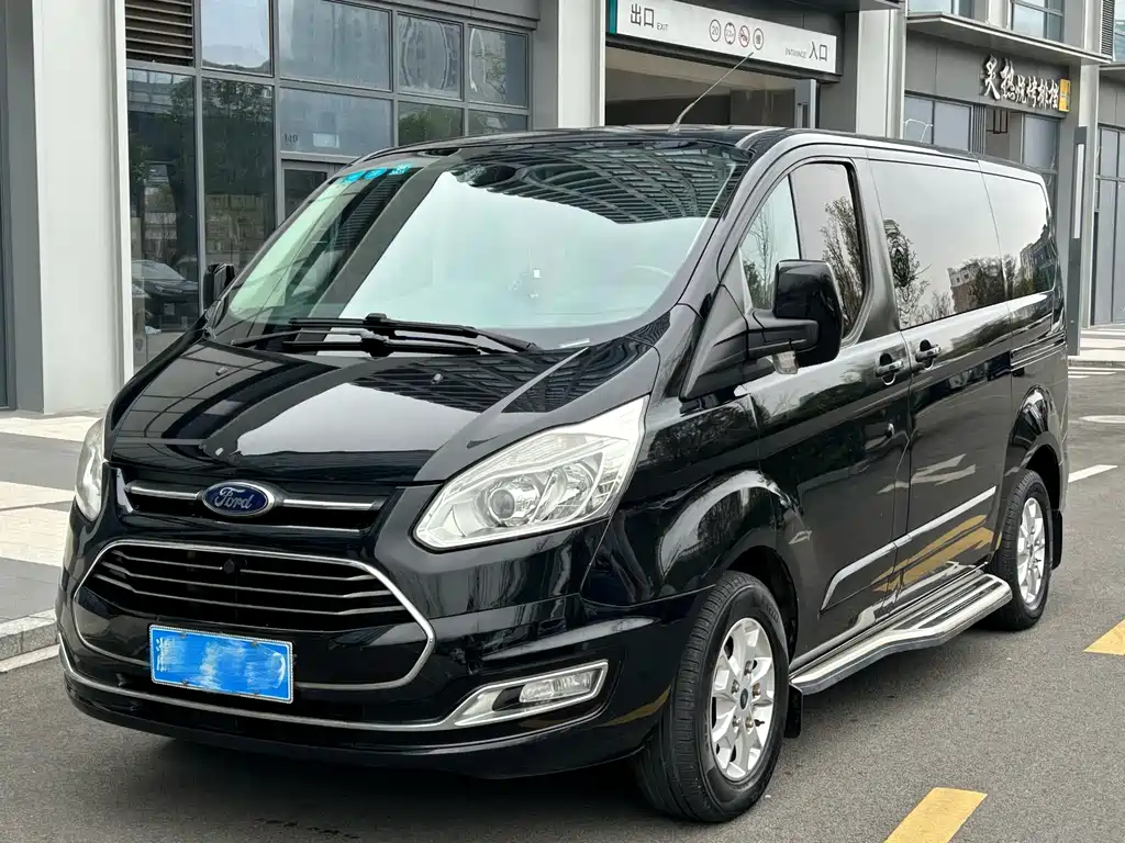 Tourio 2016 2.0T Manual Elite Edition купить на сайте DeffCars