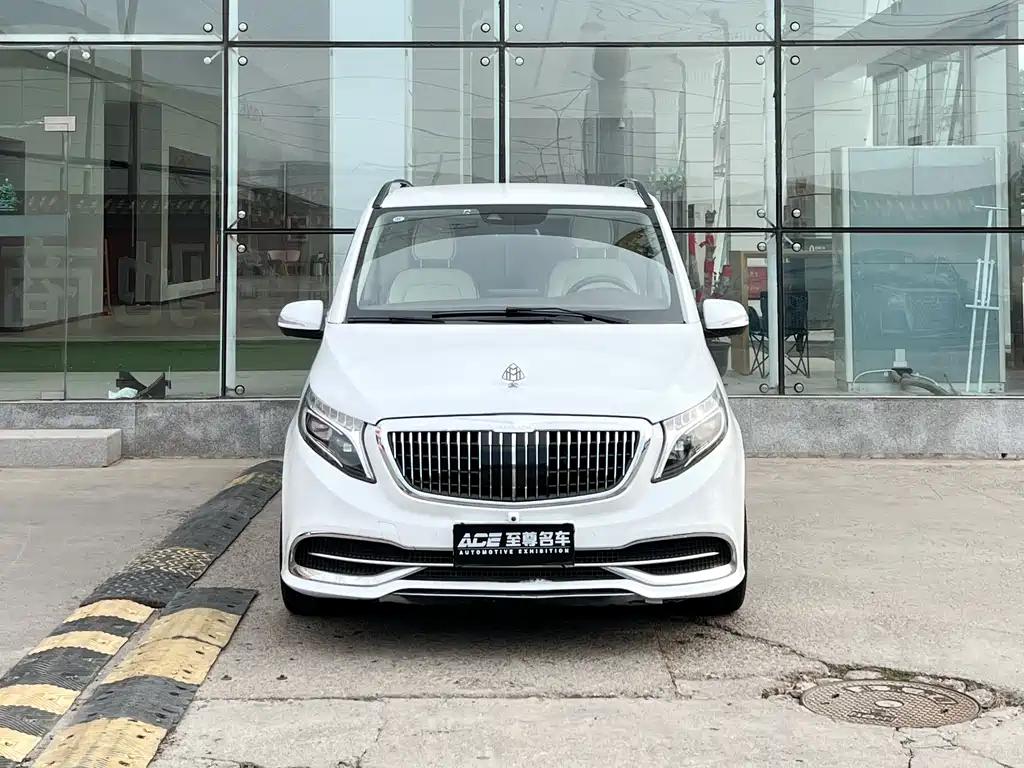 Mercedes-Benz V-Class 2018 V 260 L Premium Extended Edition National VI купить на сайте DeffCars