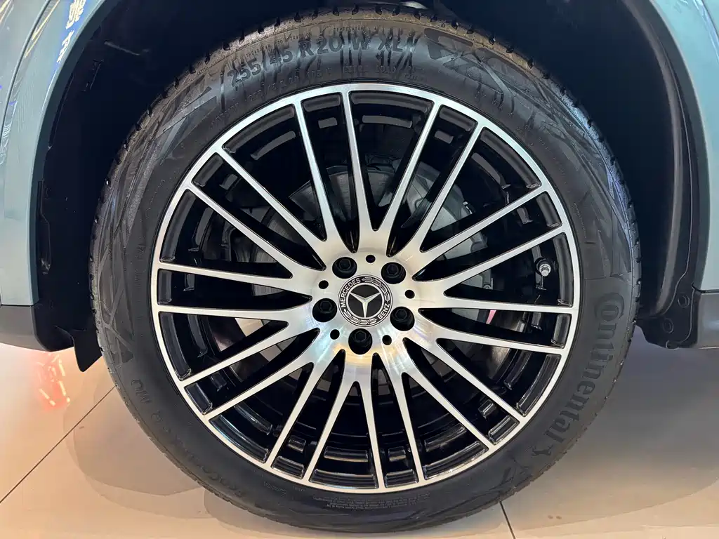 Mercedes-Benz GLC 2025 GLC 300 L 4MATIC luxury model 5 seats купить на сайте DeffCars