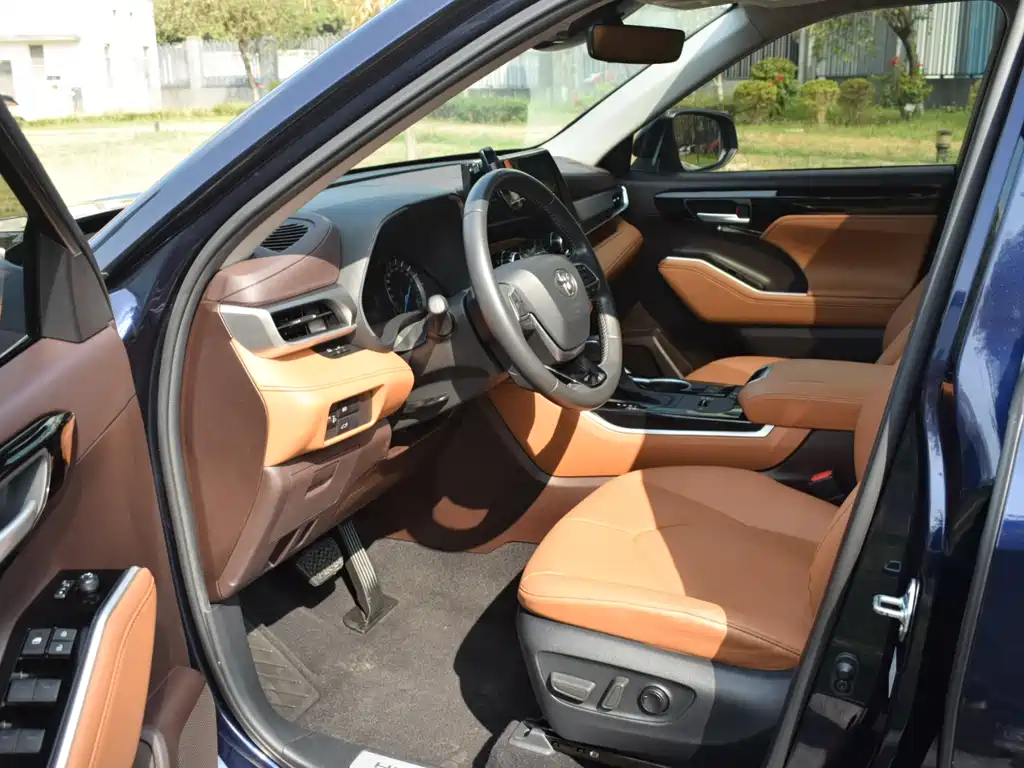 Highlander 2022 dual engine 2.5L four-wheel drive premium version 7 seats купить на сайте DeffCars