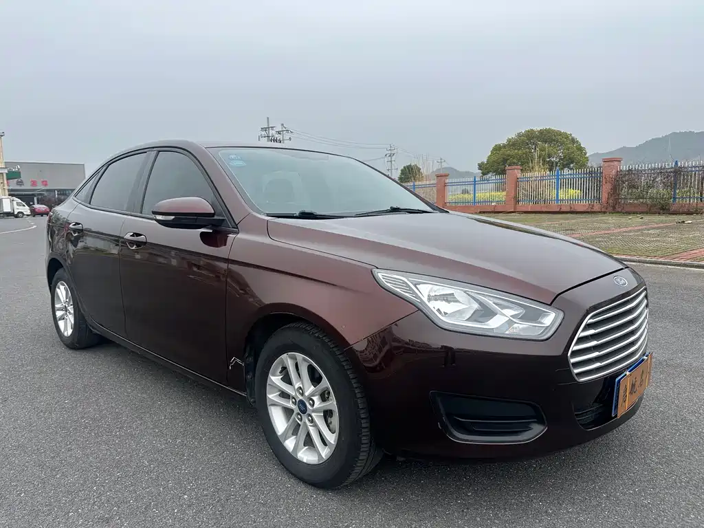 Escort 2019 facelift 1.5L automatic quality model (tire pressure monitoring) National VI купить на сайте DeffCars