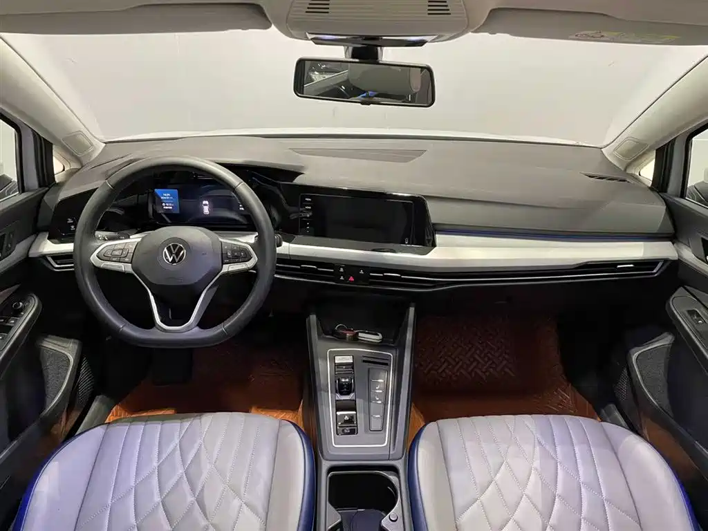 Golf 2023 facelift 280TSI DSG Pro купить на сайте DeffCars