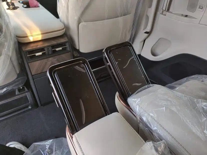 Lexus LM 2025 350h seven-seat elegant version купить на сайте DeffCars