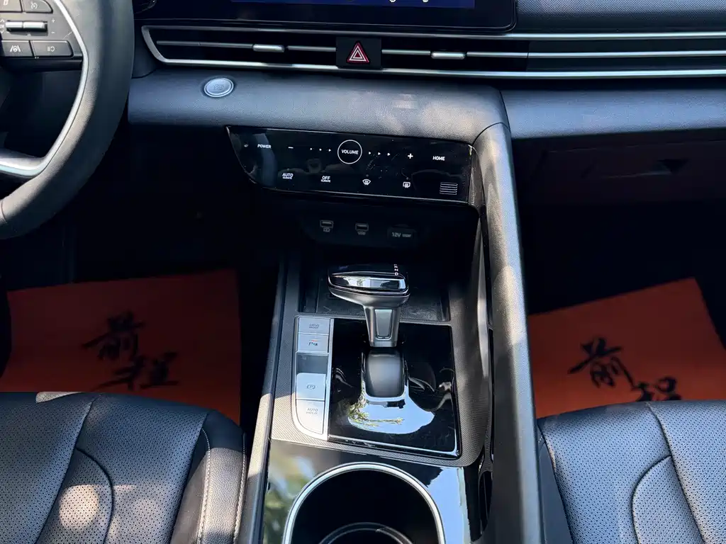 Elantra 2022 1.5L CVT Lux Premium Edition купить на сайте DeffCars