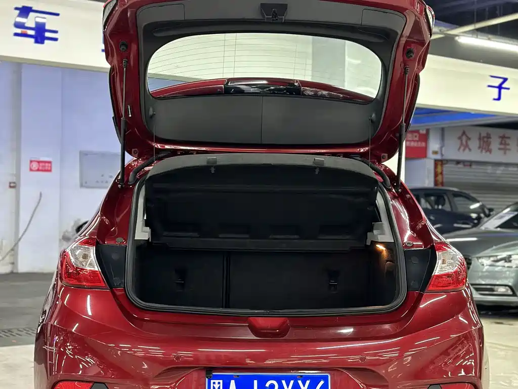 Cruze 2017 1.5L hatchback automatic front version купить на сайте DeffCars