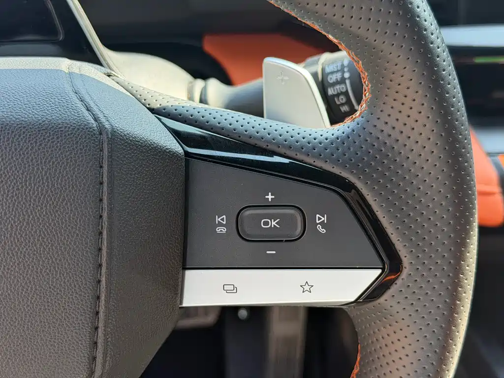 Changan UNI-V 2023 1.5T sports version купить на сайте DeffCars