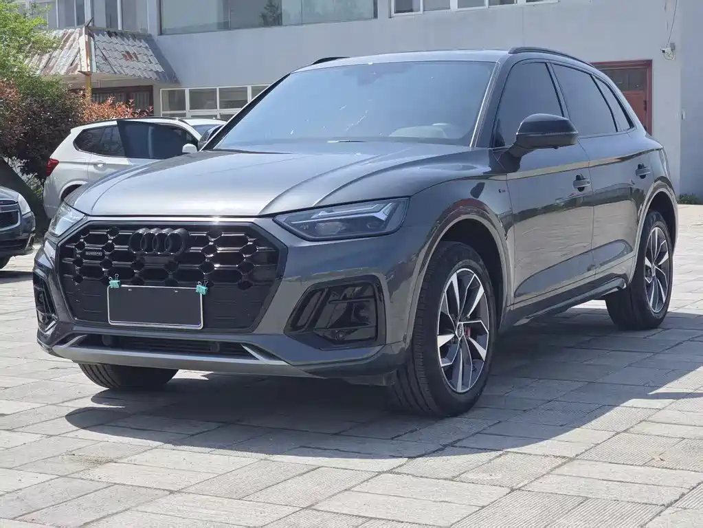 Audi Q5L 2024 40 TFSI luxury and dynamic model купить на сайте DeffCars