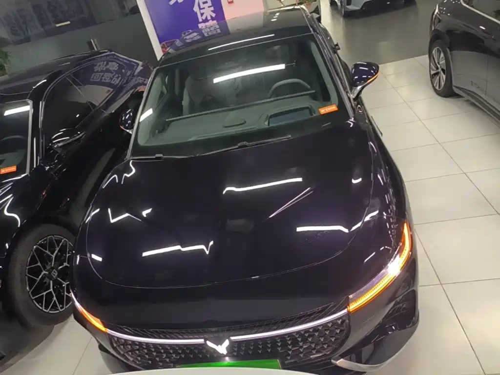 Lantu Chasing Light 2024 PHEV four-wheel drive super long range executive version купить на сайте DeffCars